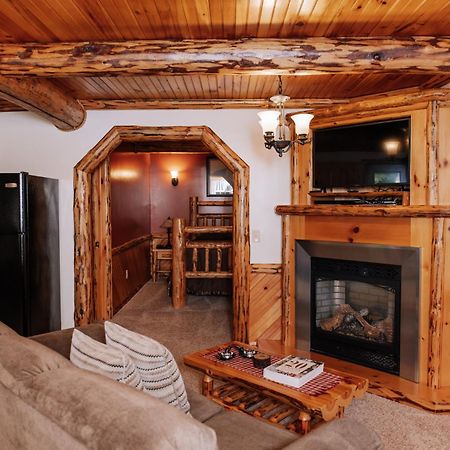 Sojourner'S Lodge & Log Cabin Suites Dundee エクステリア 写真