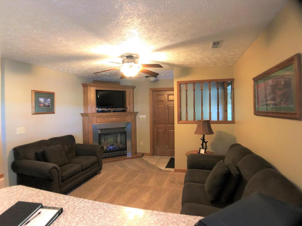 Sojourner'S Lodge & Log Cabin Suites Dundee エクステリア 写真