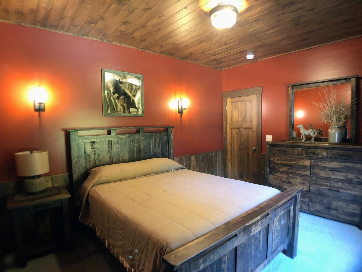 Sojourner'S Lodge & Log Cabin Suites Dundee エクステリア 写真