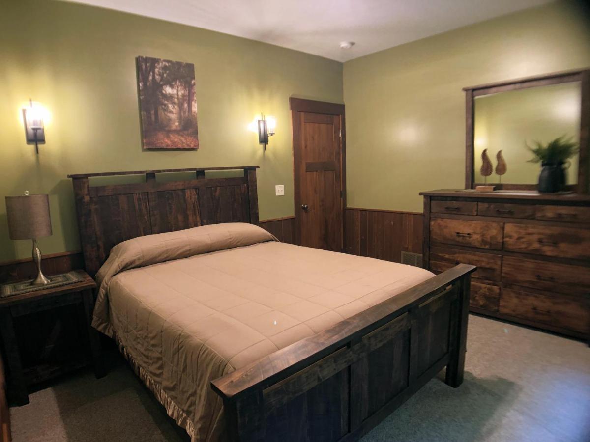 Sojourner'S Lodge & Log Cabin Suites Dundee エクステリア 写真