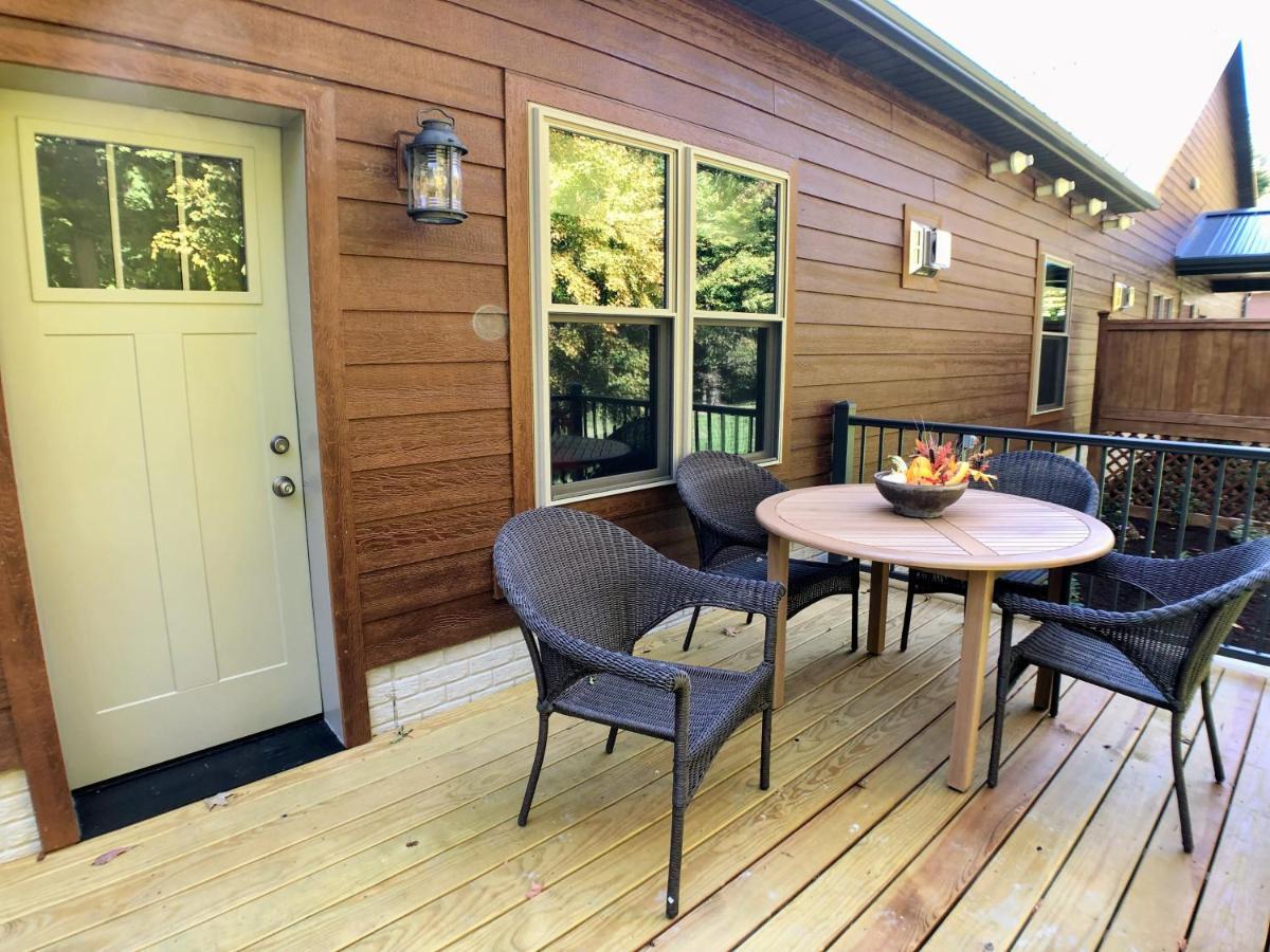 Sojourner'S Lodge & Log Cabin Suites Dundee エクステリア 写真