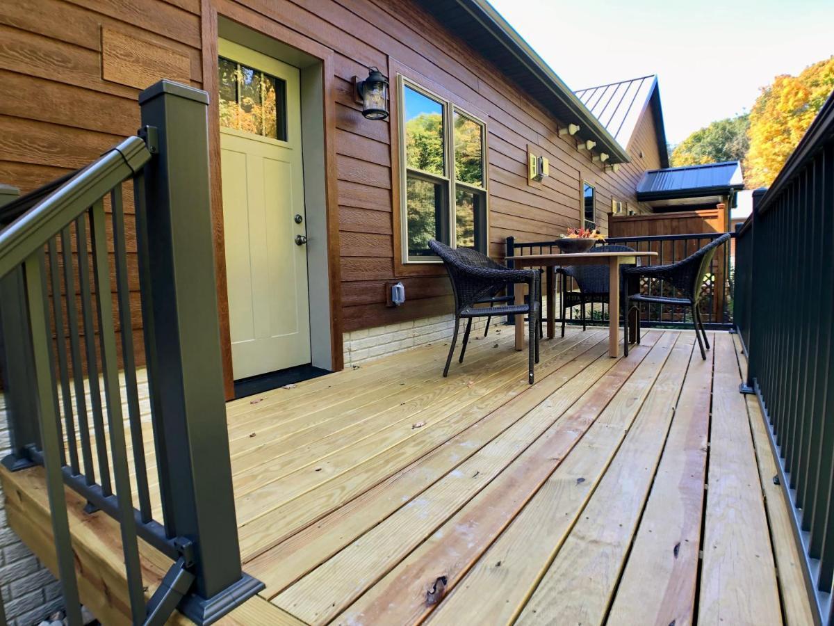 Sojourner'S Lodge & Log Cabin Suites Dundee エクステリア 写真