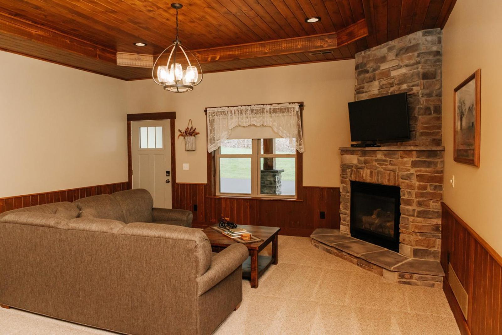 Sojourner'S Lodge & Log Cabin Suites Dundee エクステリア 写真